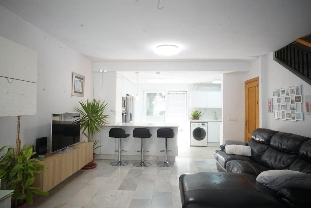 Gran Casa Ideal Familias Ferienhaus Atarfe